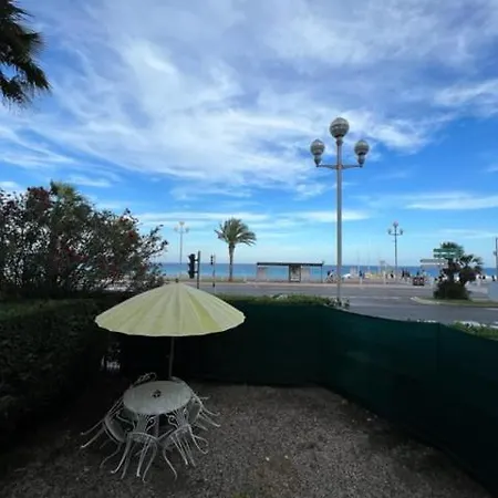 Jardin Sur La Promenade Des Appartement Nice