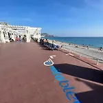 Jardin Sur La Promenade Des * Nice