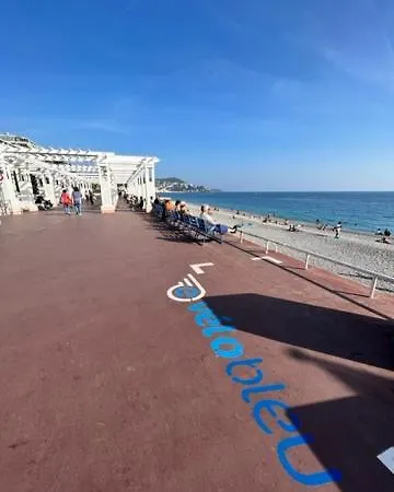 Jardin Sur La Promenade Des * نيس